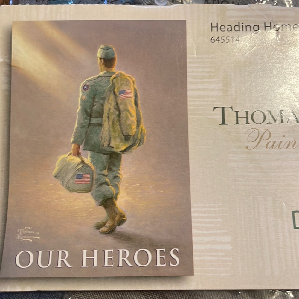 NEW THOMAS KINKADE DECORATIVE FLAG 30X43” IN BAG STILL IN PERFECT CONDITION